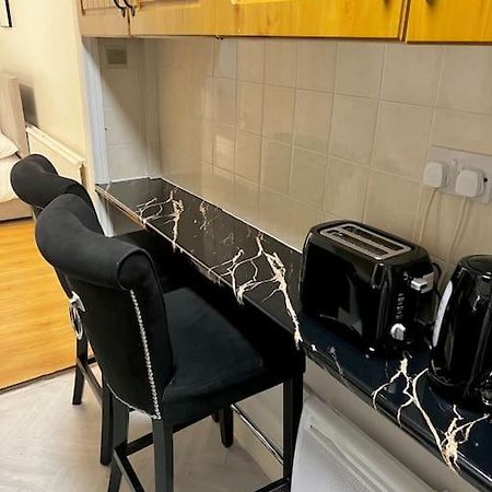 Edens Place 레스터 외부 사진