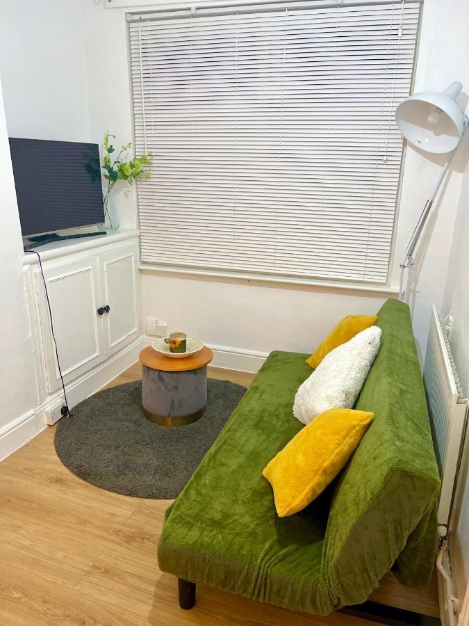 Edens Place 레스터 외부 사진